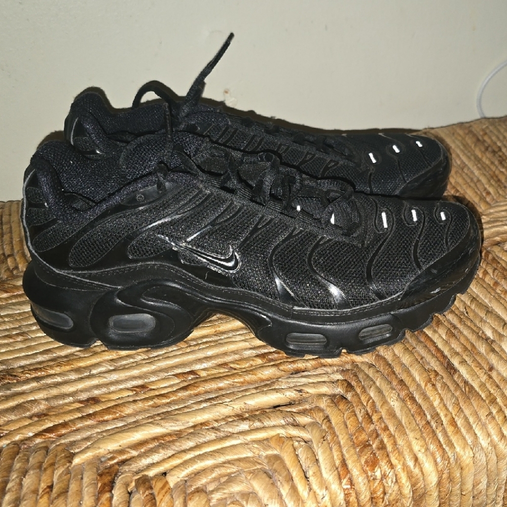 Boys Size 5.5 Nike Air Max Plus